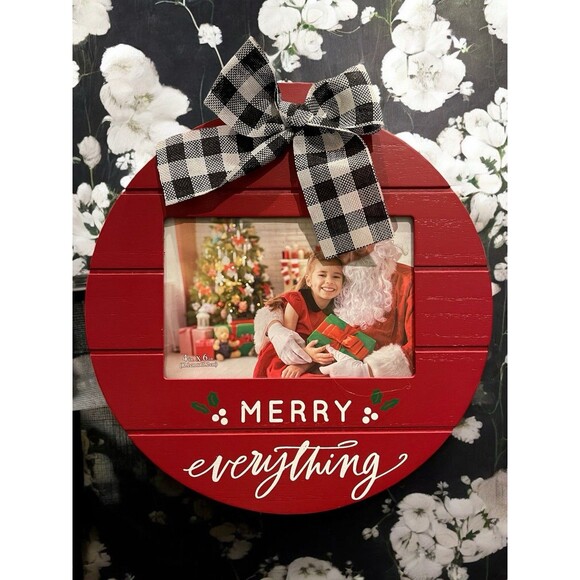 Malden International Round”MERRY EVERYTHING” Photo Frame - Hold 4” x 6” photo - Picture 1 of 10